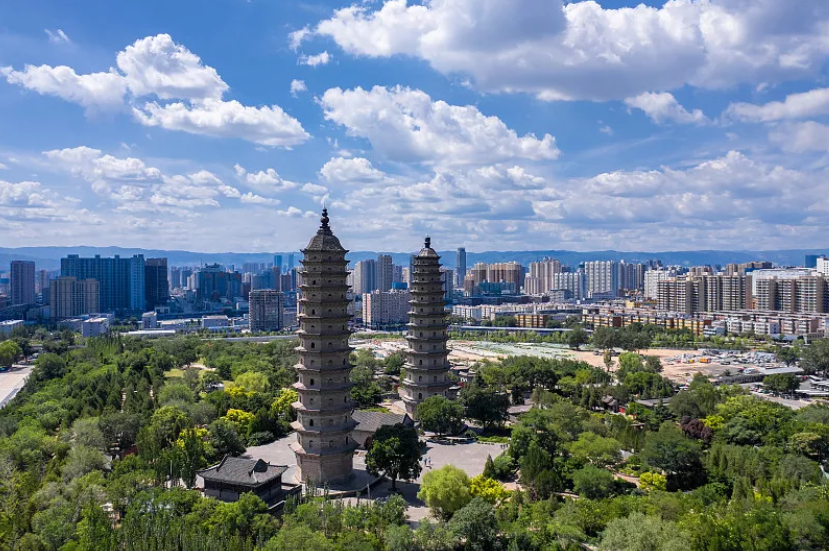 古韵并州赋，词人怀古情